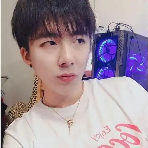 摩登兄弟刘宇宁爆红 小奶狗外表却有一副小狼狗嗓音