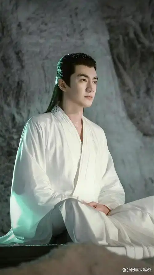 快来评论区畅所欲言,一起探讨林更新在古装剧中的独特魅力吧!