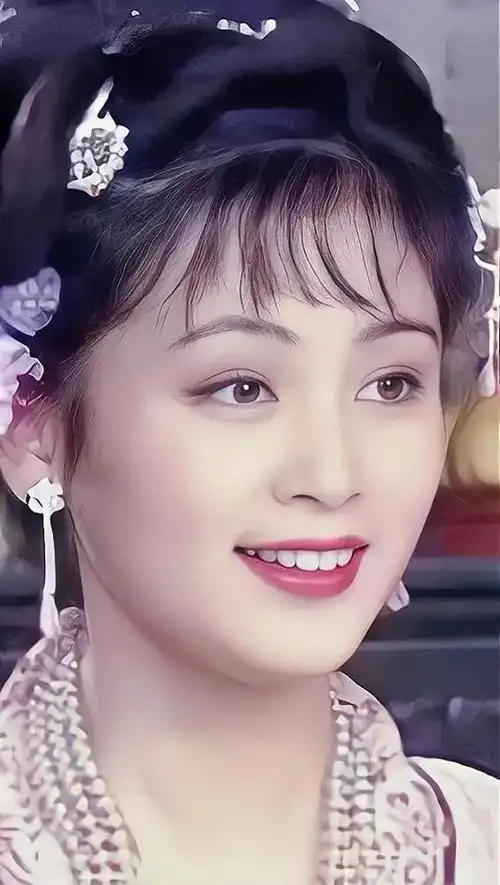 陈红才是真正的东方古典美女五官大气完全长在我的审美上