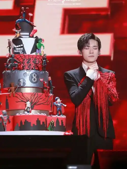 易烊千玺21岁生日快乐