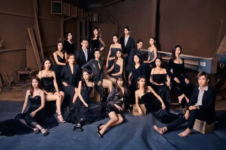 多人合照_摄影师ht-站酷zcool