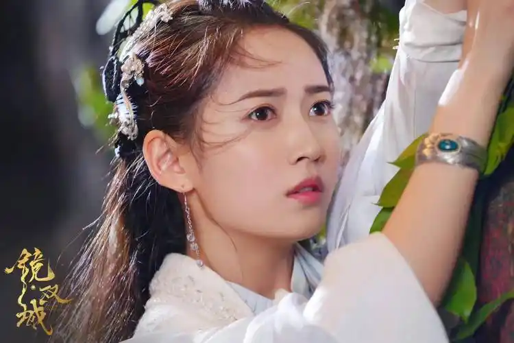 陈钰琪新剧被指五官乱飞,从灵气的九公主到木头美人,她怎么了_罗曼史