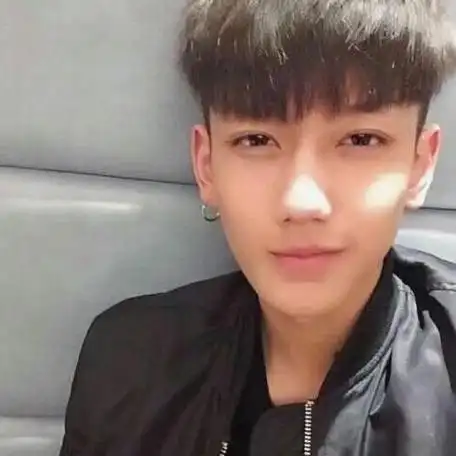 齐刘海酷拽美男唯美男生头像图片