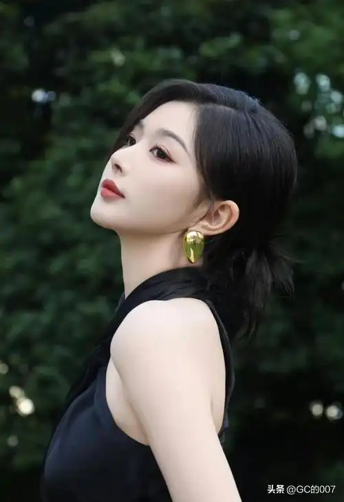 明星图片孔雪儿