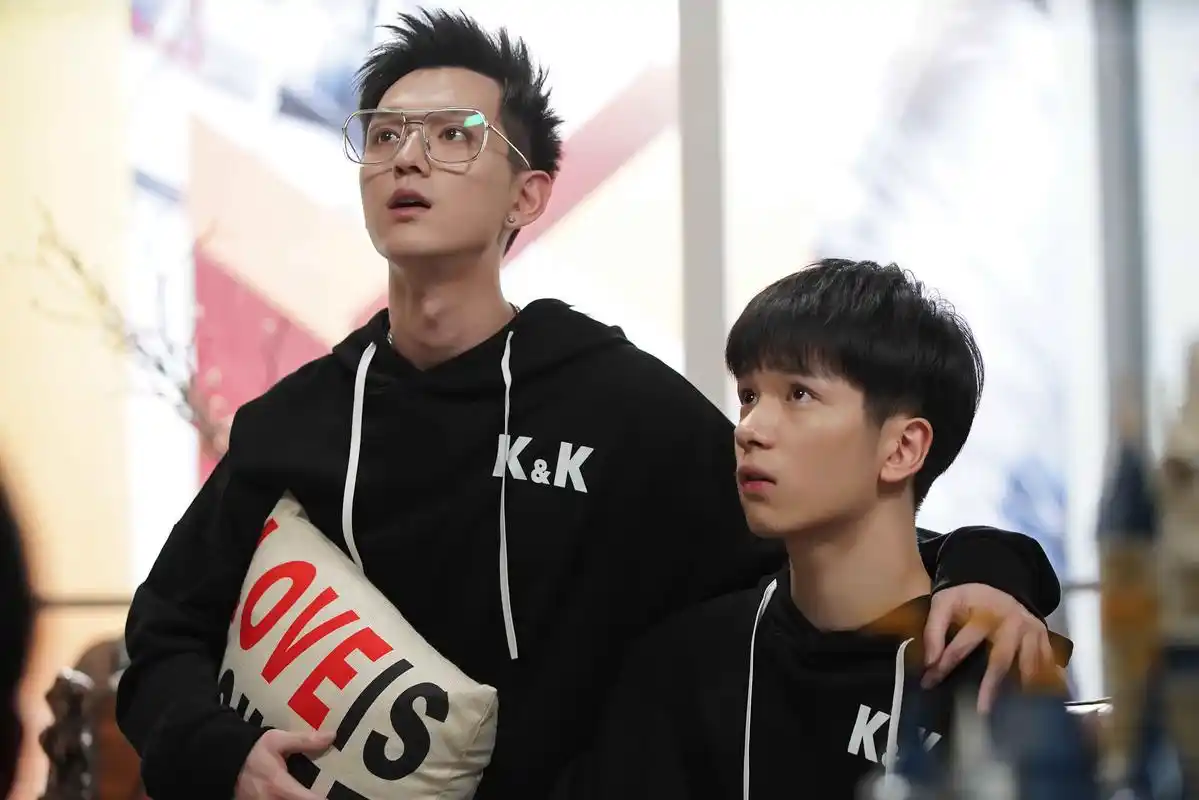 《亲爱的热爱的》热播 杨紫李现文苡帆陷三角乌龙_grunt