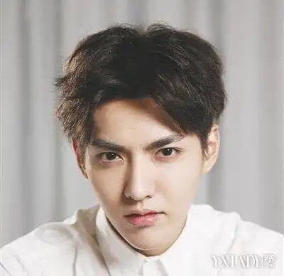 男中分发型图片 男神们的中分发型尽显其潮流范