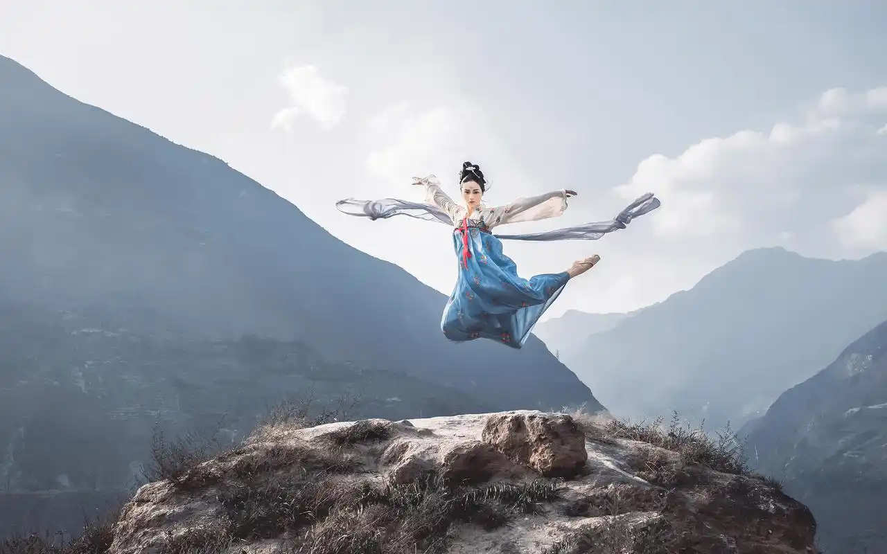 山峦之舞绝美古风美女高清电脑桌面壁纸(一)