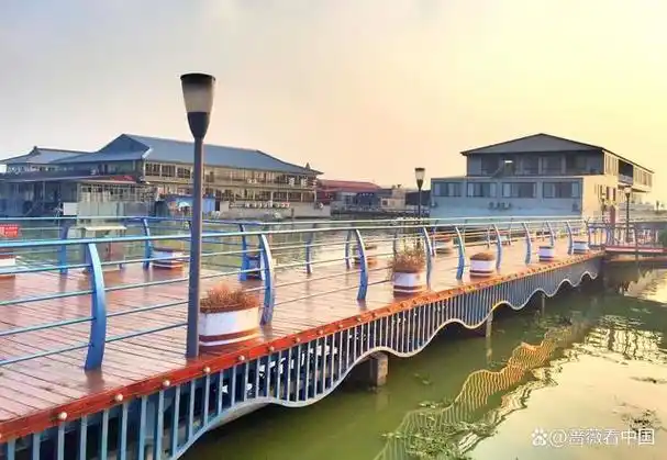 金秋时节走进常州市金坛区长荡湖水街