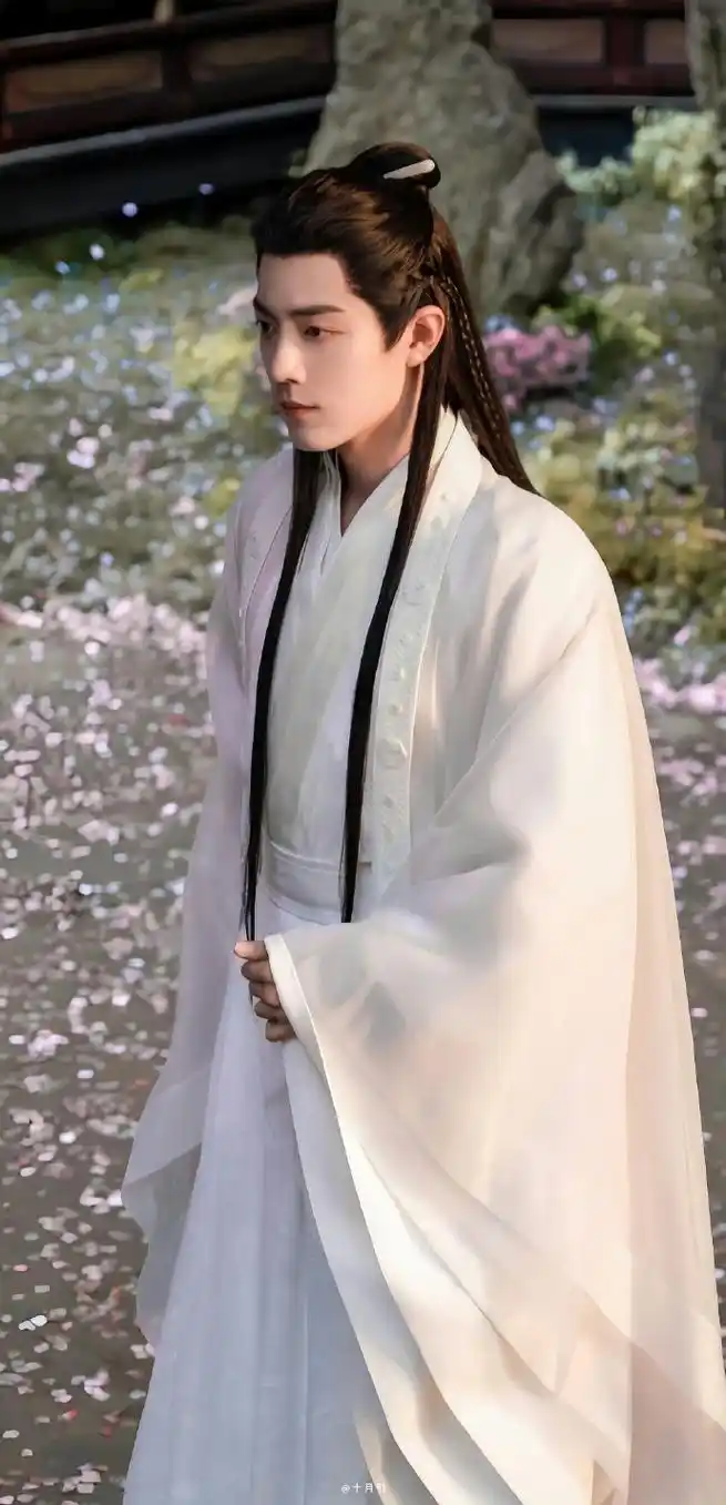 #今年颜值高的古偶##肖战时影##肖战玉骨遥#