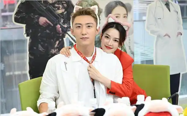 《爱上特种兵》新浪扫楼,黄景瑜玩心大发,李沁的身材成亮点