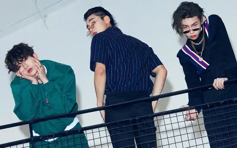 大热男团ninepercent壁纸_最会撩人的小哥哥