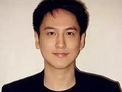 最最重要的是,曾经有名流太太出来爆料说,有算命先生替汤珈铖算过命