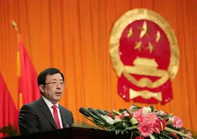 李万才当选大连市市长图