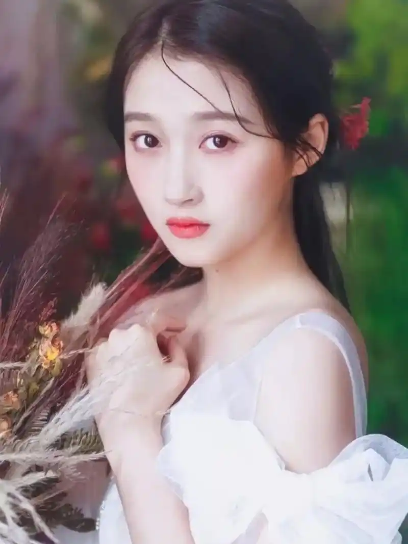 关晓彤清新唯美写真 田园风 #祖玛珑秋日美人香