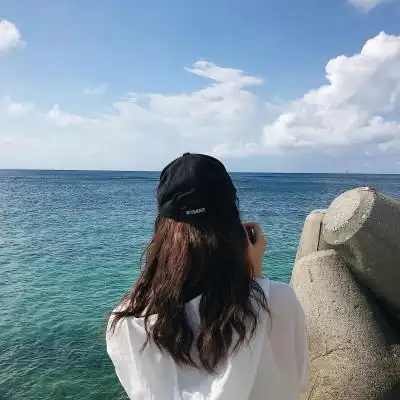 念七78海边女头~多背影_女生头像_我要个性网