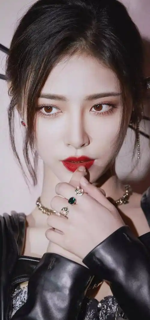 明星壁纸气质美女许佳琪