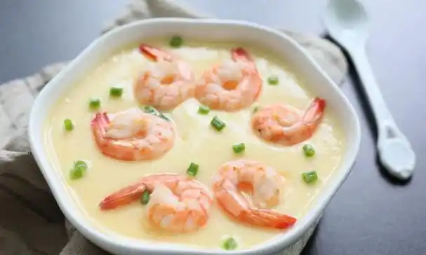 做虾仁蒸蛋蒸前多做4步鸡蛋嫩滑无孔鲜香美味适合孩子吃