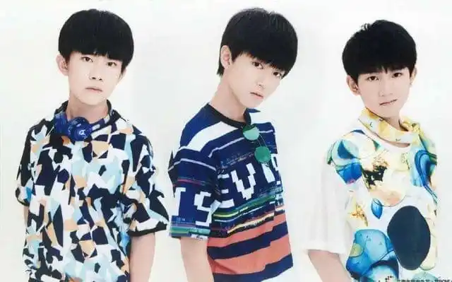 我们都知道王源是这三小只里面最"抠"的一位,其实只是因为小时候家里