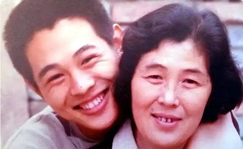 60岁的李连杰现状(影星李连杰学佛的真实原因)