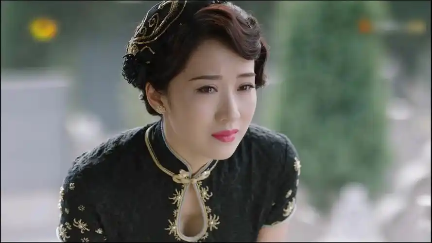 【李念 哭了】电视剧《远大前程