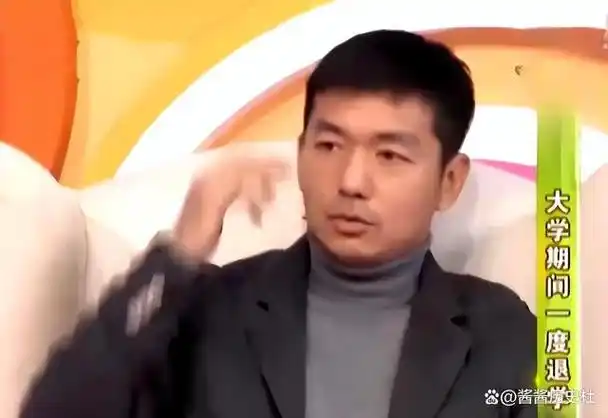 邢佳栋成为三好学生的第二天被开除被绑架后倒让绑匪欠他人情