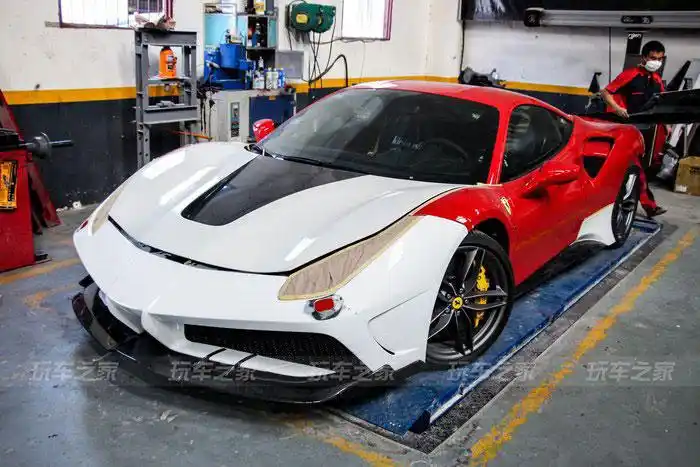 吸引所有人的目光法拉利488gtb改装大包围