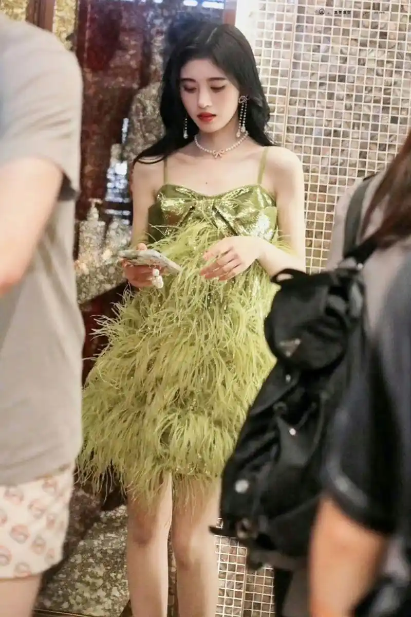 鞠婧祎  高跟凉鞋  长腿美jio丫