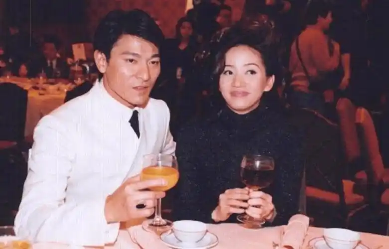 梅艳芳与刘德华关系亲密圈内两人的八卦传了很久但始终没结果