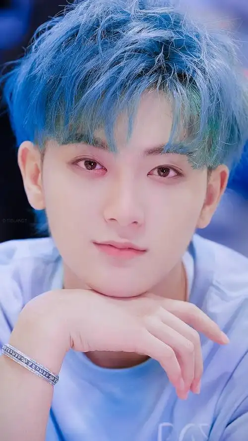 黄子韬帅我一脸# 200624  薇娅直播间  绝美99存档 [tv_微笑]图源