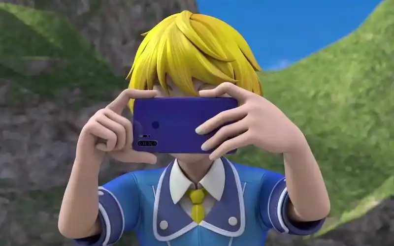 炫斗战轮:东方月在拍摄情报信息,伙伴们却跑过来摆造型,可恶