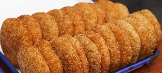 内江椑木镇板板桥油炸粑:小镇特色美食既是离乡人的精神纽带