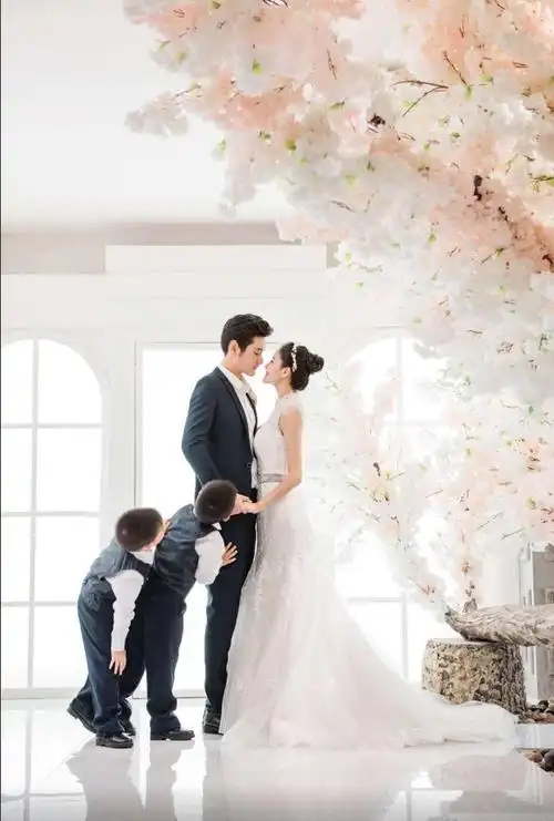 王媛可|"母子恋"?戏里演"母子",戏外是夫妻,还生了两个娃