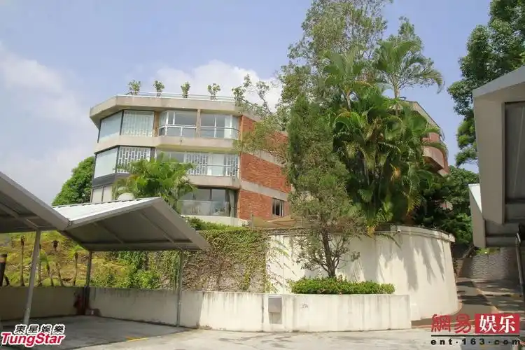 梅艳芳故居曝光遗物遭拍卖刘德华墨宝44万