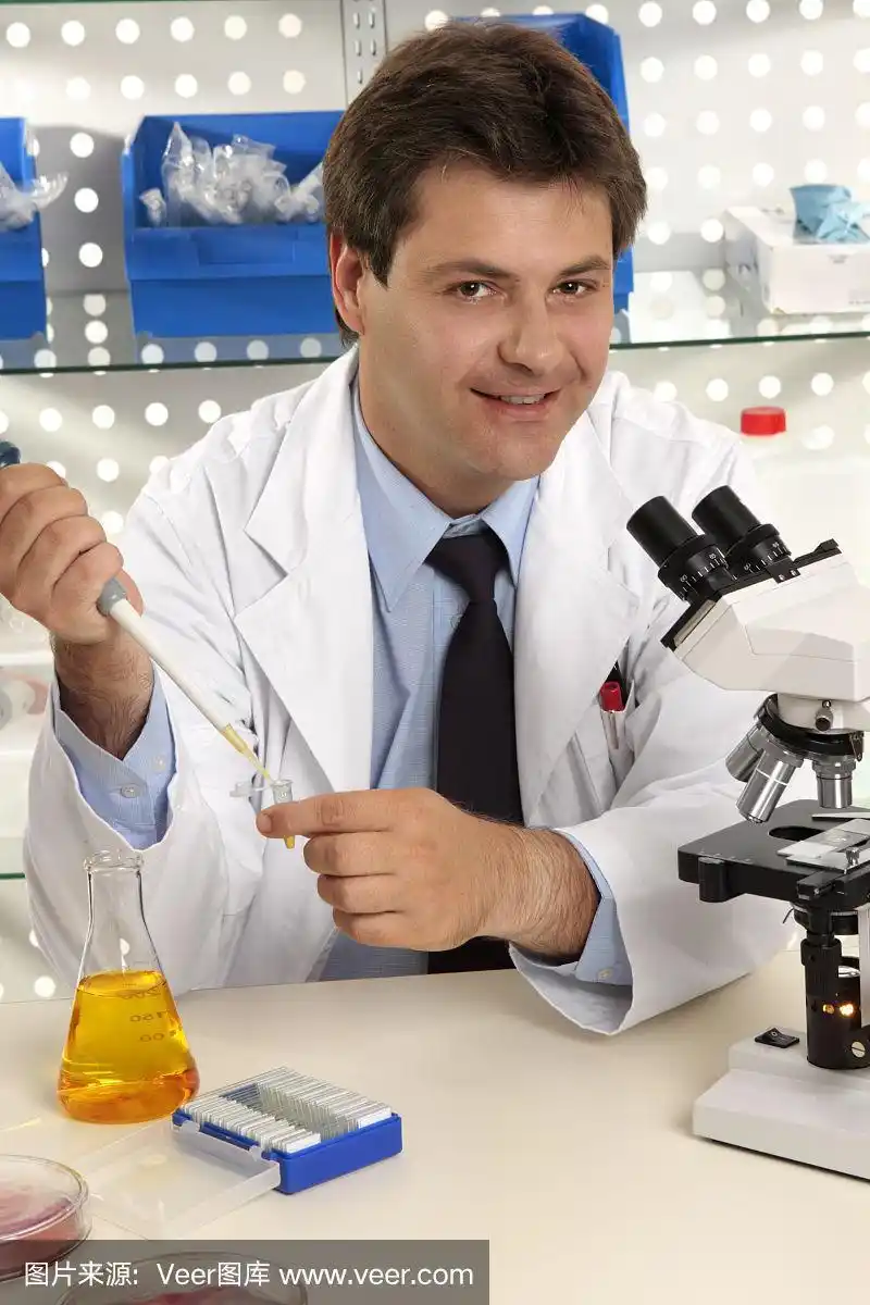 微笑研究科学家或其他职业