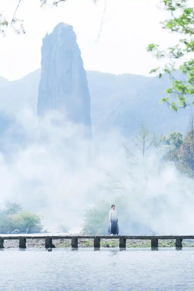 李玉刚现身缙云仙都,大赞风景"好美好仙"!