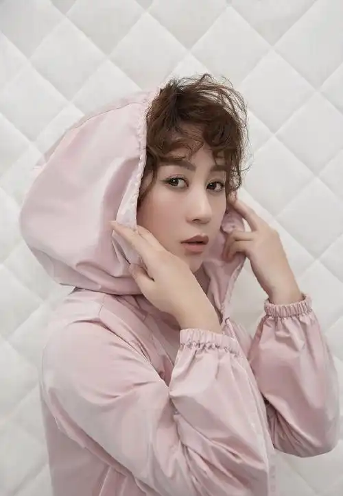 马丽性感时尚摩登写真图片