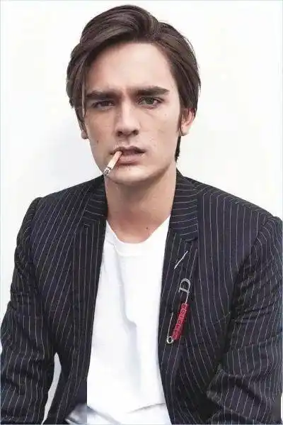 全球公认10大美男,个个帅出天际,中国仅有他上榜_约翰德普_美国