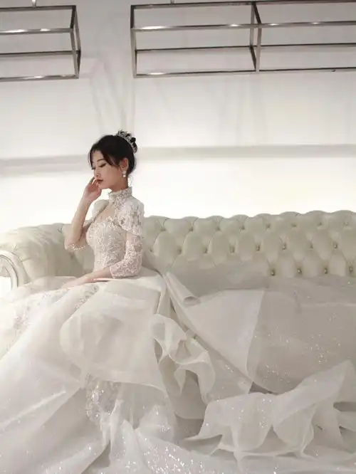 ……………主仪式婚纱,结婚礼服