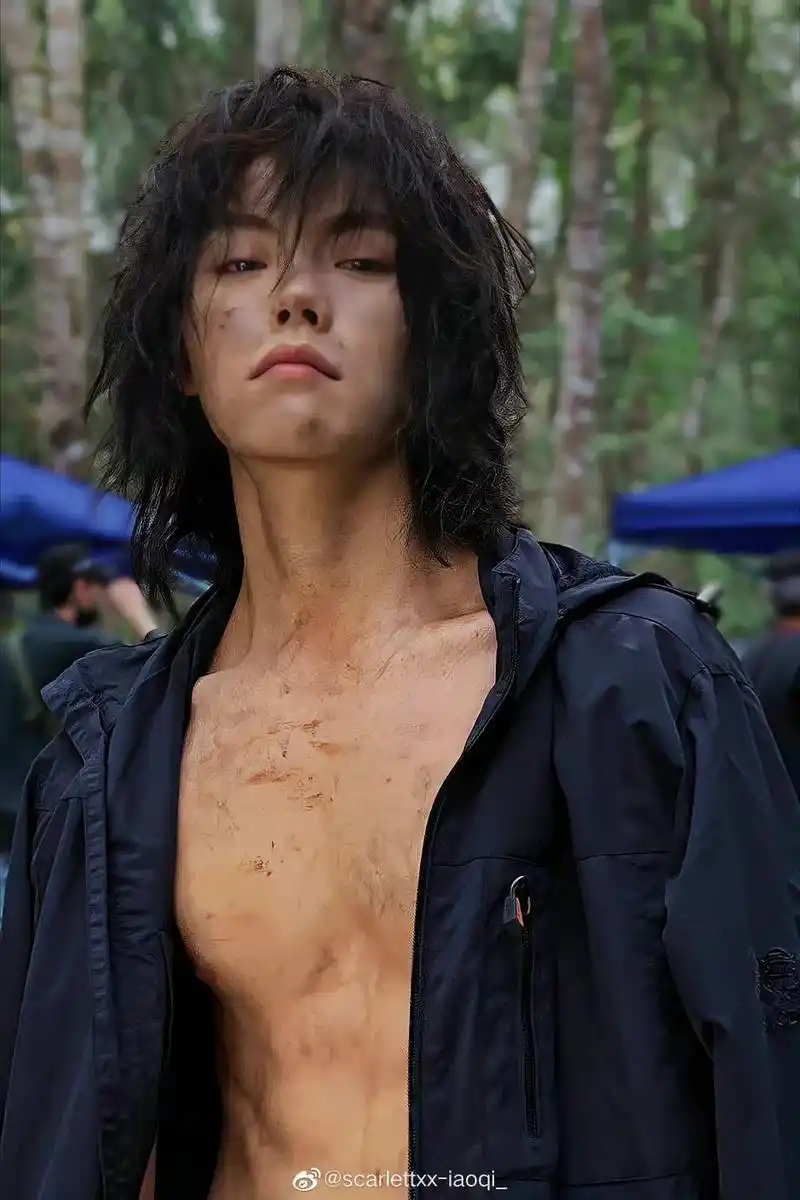 阿坤拥有最干净透亮的眼睛#肖宇梁 #终极笔记  - 抖音