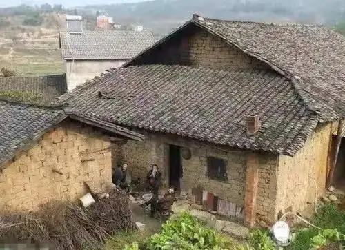 农村房子无人住塌得快