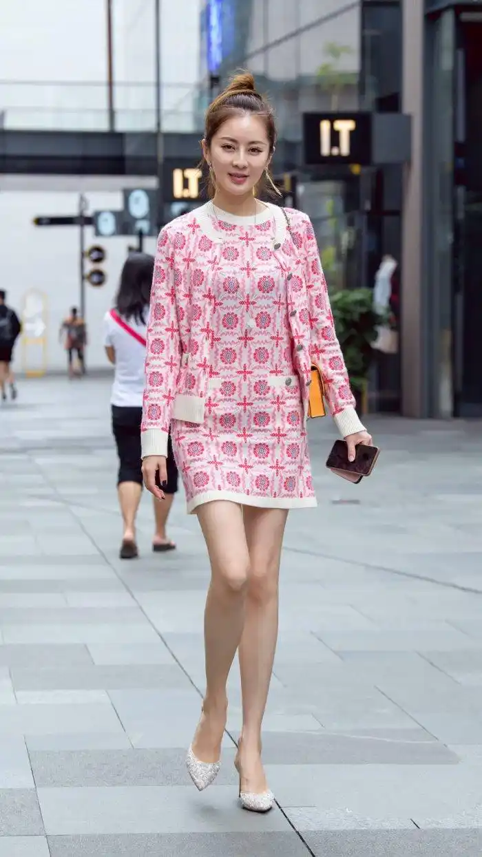 时尚美女街拍穿搭,夏季穿衣搭配
