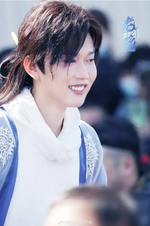 孟鹤堂德云瓦舍# [兔子]#孟鹤堂全能型相声.