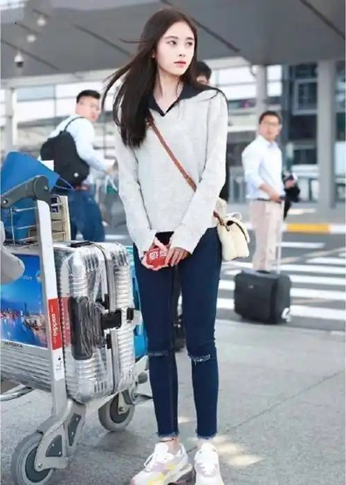 原创鞠婧祎夏季甜美清凉妆容真是美呆了个性穿搭气质清新脱俗