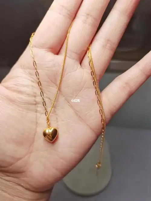 周大福爱心项链