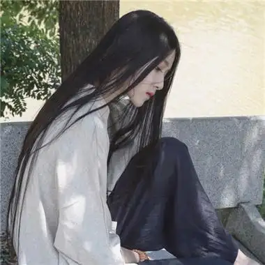 最新版超拽霸气女生长发头像