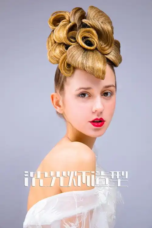 优雅欧式晚装盘发造型