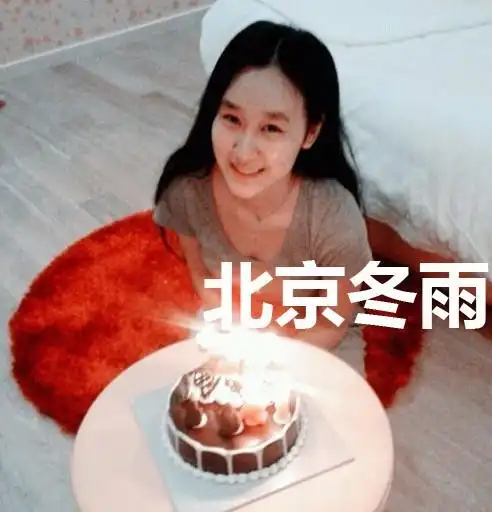 42岁刀郎22岁漂亮大女儿曝光 长发秀美迷人(组图)