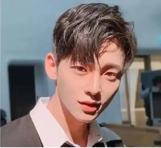 潮男发型之偏分 减龄又有个性