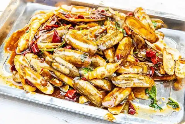 半价抢海鲜啤酒套餐小人仙黄蚬子飞蟹夹板虾在沈阳吃到正宗丹东海鲜大