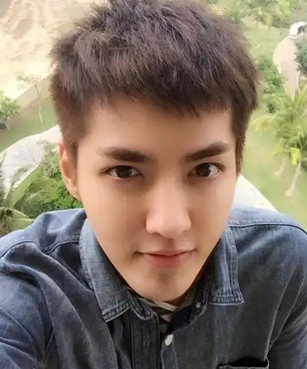 图吴亦凡的原名叫什么简历内容惊呆网友